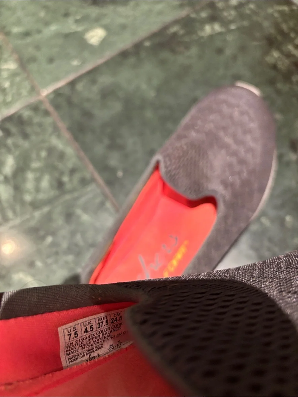 Skechers memory foam Slip-On Knit Sneakers in Charcoal with Coral Insole
